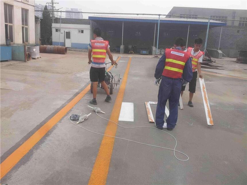 廈門(mén)湖里劃線漆,公路標(biāo)線漆